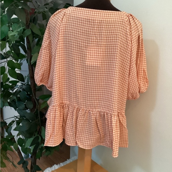 SOLD LAUREN Conrad peplum top Woman’s size XXL 
short sleeve neck Gingham che… - Picture 7 of 16